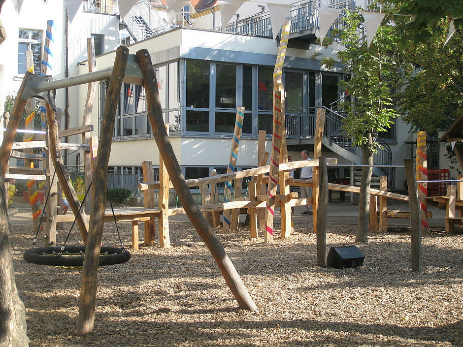 Spielplatz Grundschule Clara Schumann